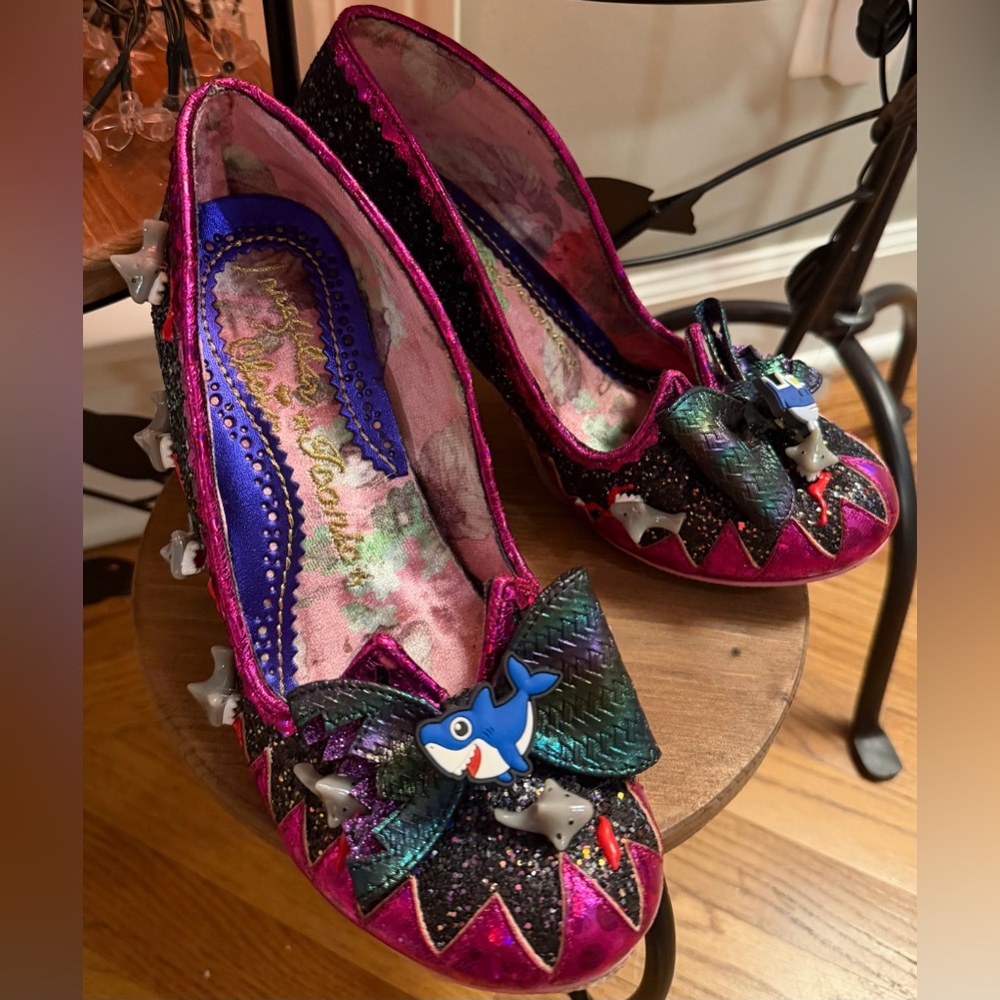 Artisan Custom OOAK Statement Heel in Shark Theme, US Size 8 - Picture 6 of 15